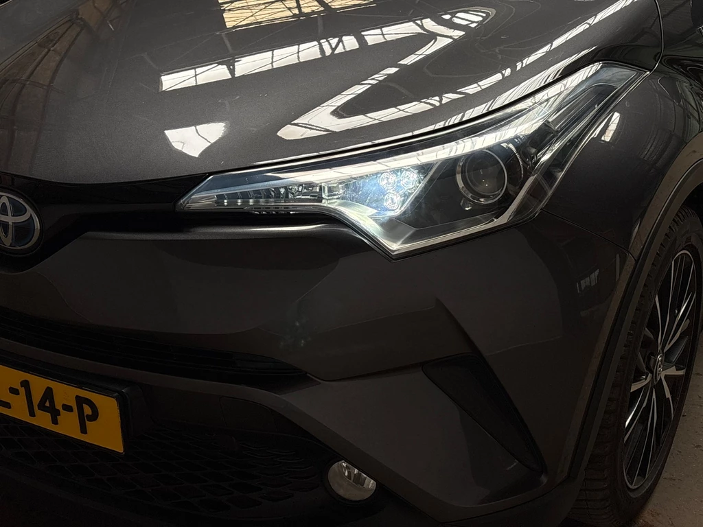 Toyota C-HR – foto 23