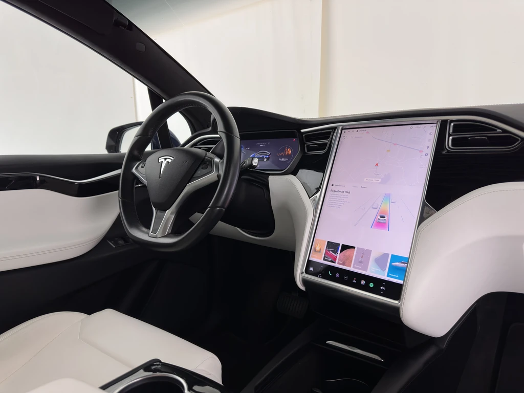 Tesla Model X – foto 9