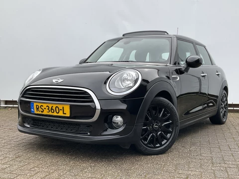 MINI Cooper 1.5 136pk Navi Clima Cruise Pano.dak 5-Deurs Pepper Business