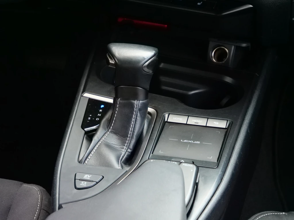 Lexus UX – foto 21