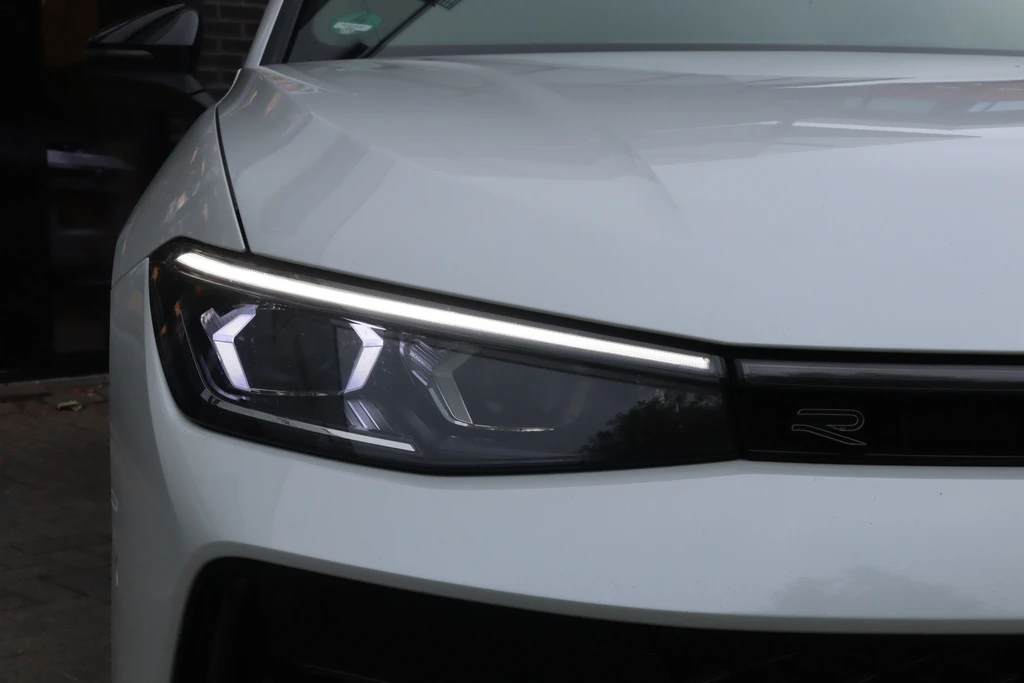 Volkswagen Passat – foto 42