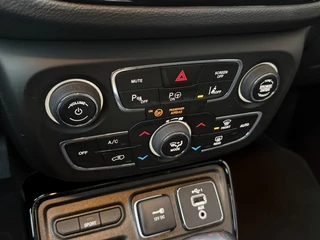 Jeep Compass – thumbnail 18