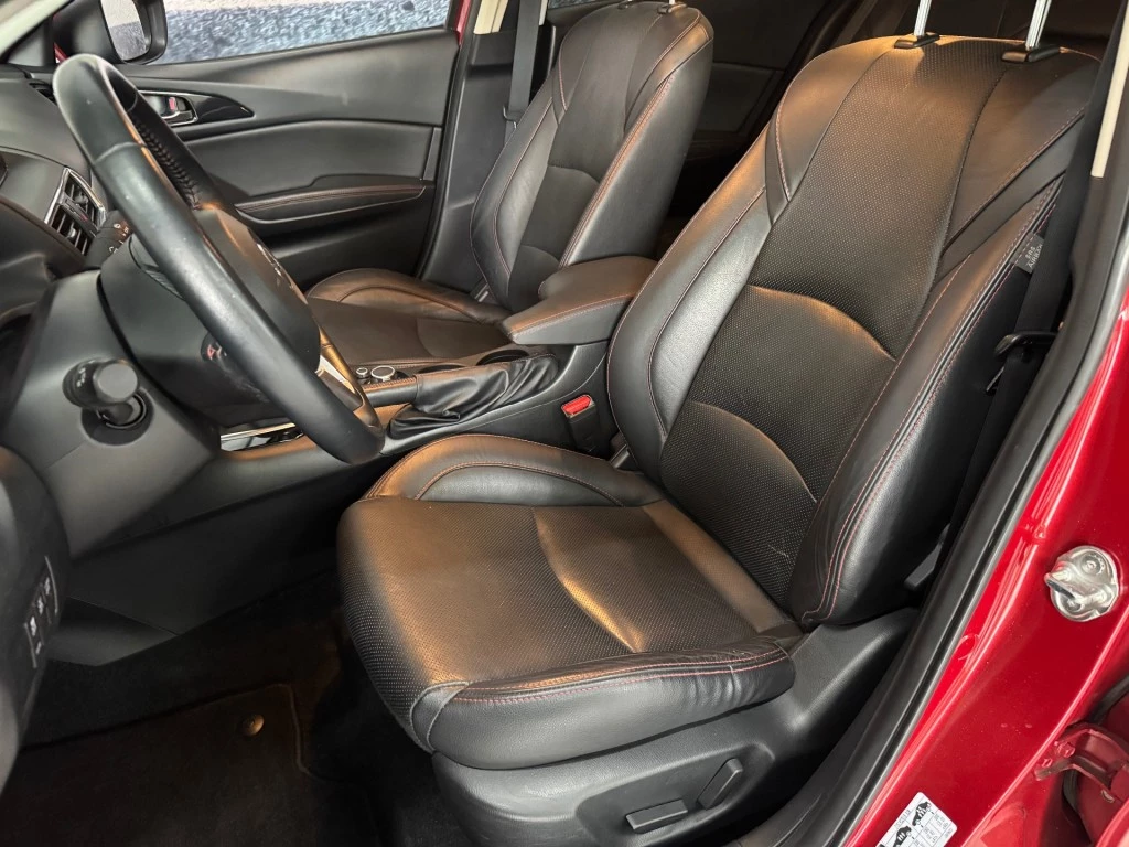 Mazda 3 – foto 15