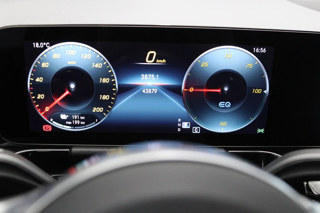 Mercedes-Benz EQA – foto 16