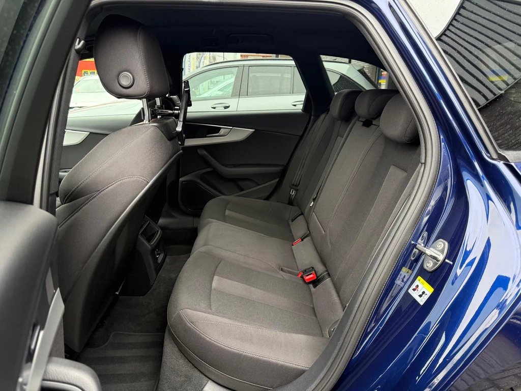 Audi A4 – foto 32