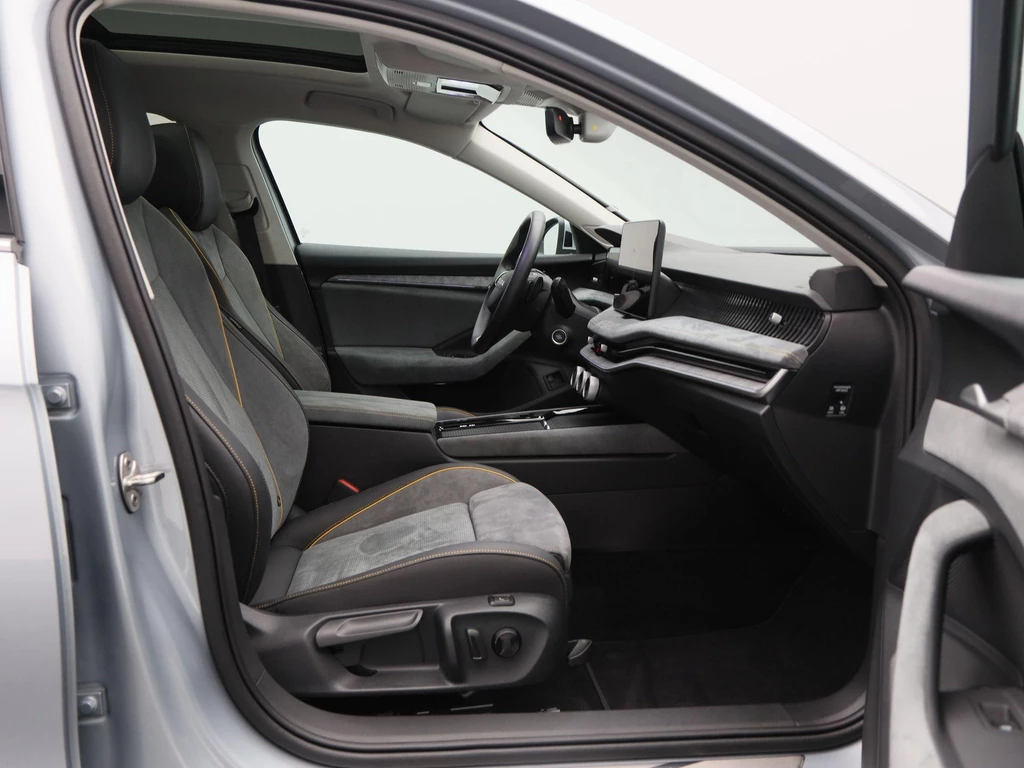 Škoda Superb – foto 38