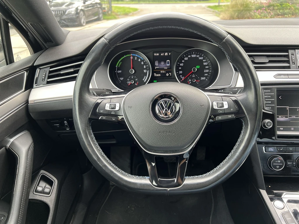 Volkswagen Passat – foto 9
