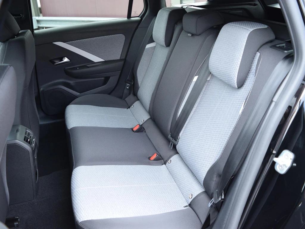 Opel Astra – foto 21