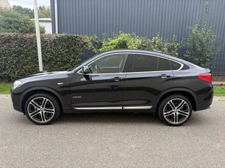 BMW X4 – thumbnail 4