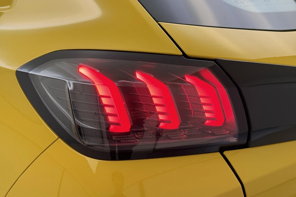 Peugeot 208 – foto 34