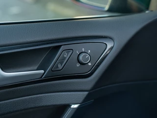 Volkswagen Golf – thumbnail 45