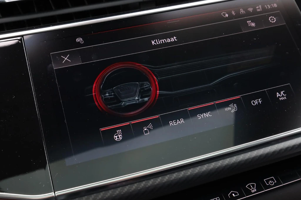 Audi RSQ8 – foto 35