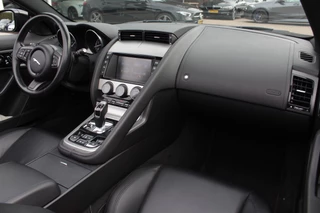 Jaguar F-Type – thumbnail 15