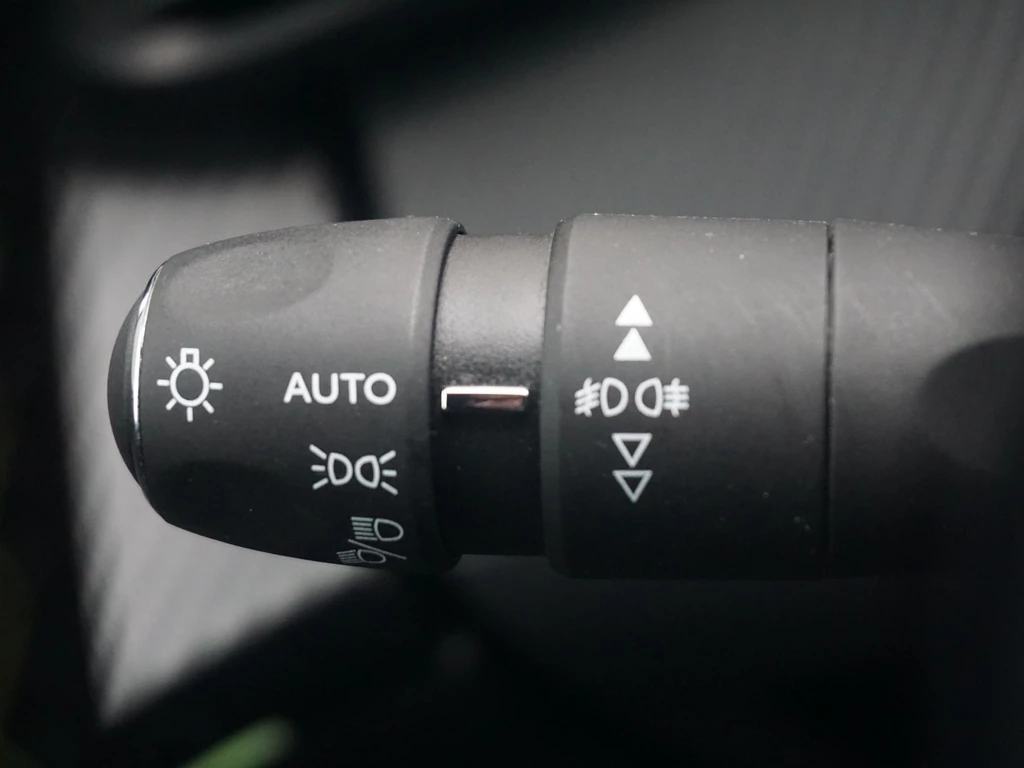 Peugeot e-2008 – foto 17