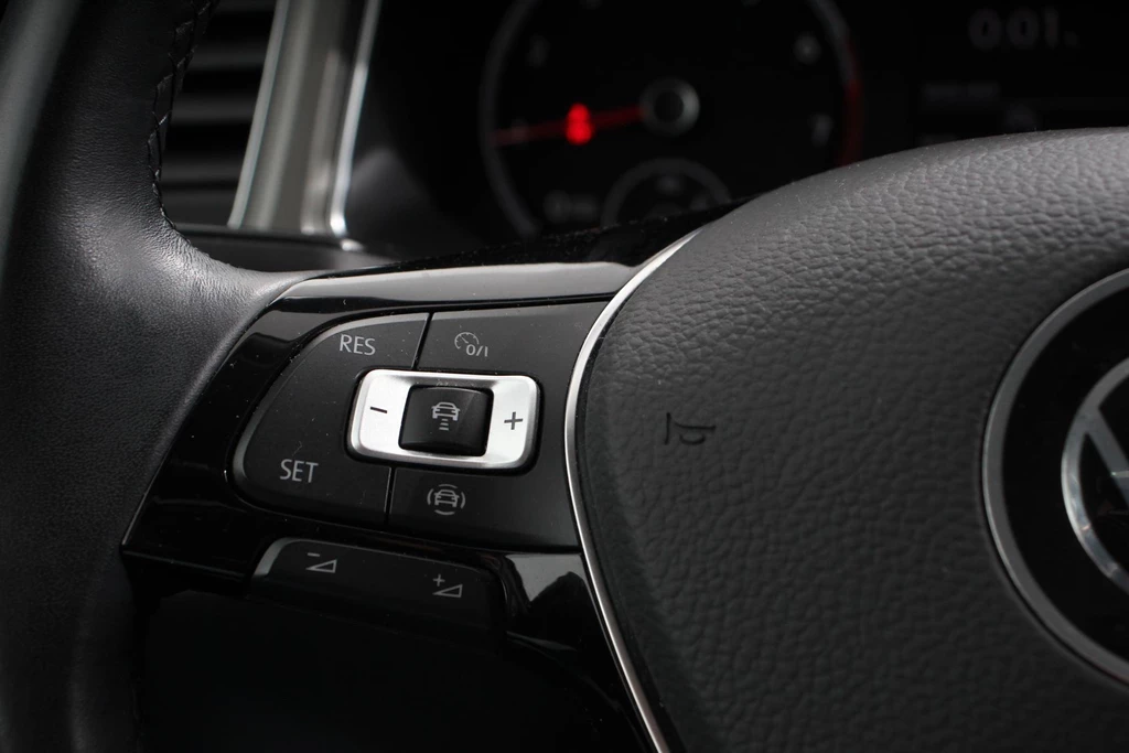 Volkswagen T-Roc – foto 13