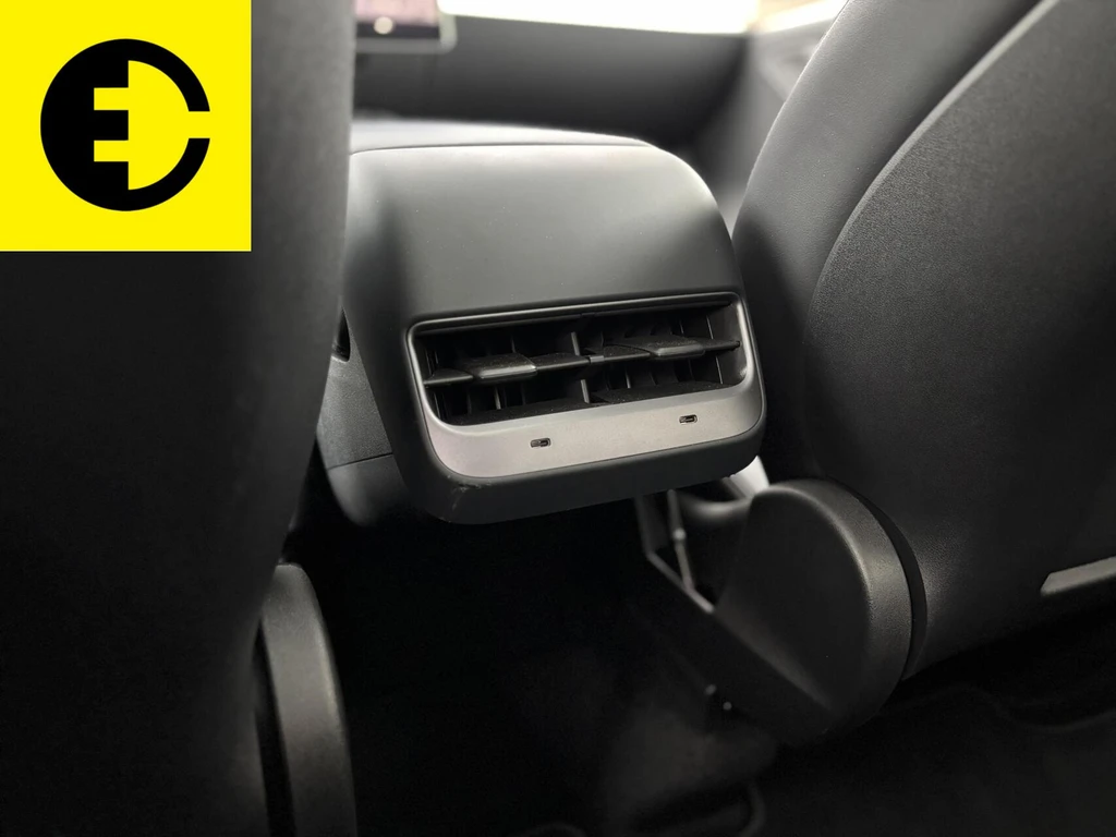 Tesla Model Y – foto 17