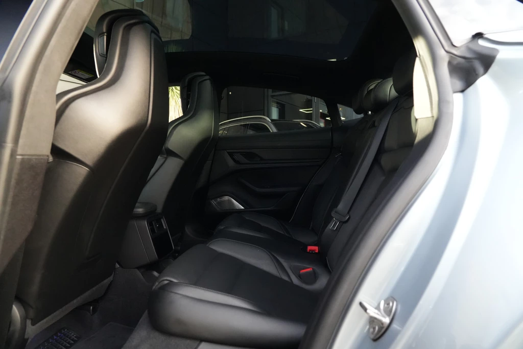 Porsche Taycan – foto 32
