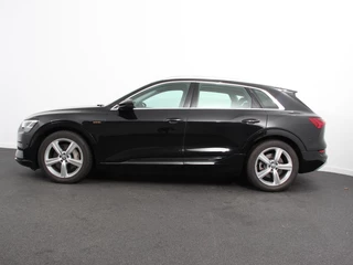 Audi e-tron – thumbnail 3