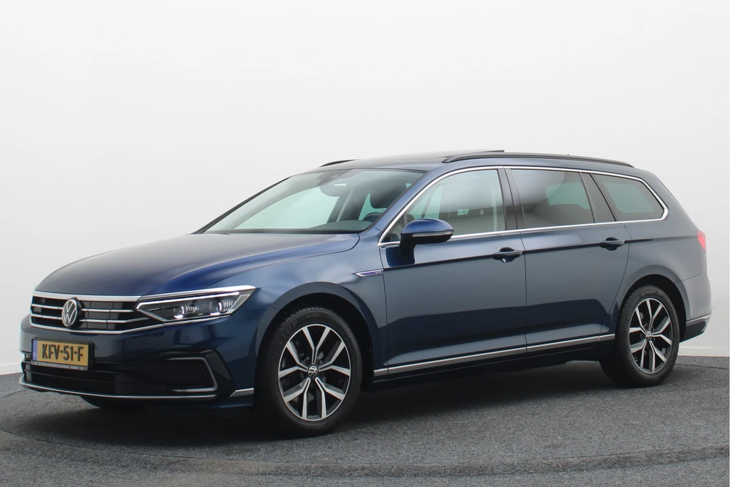 Volkswagen Passat – foto 1
