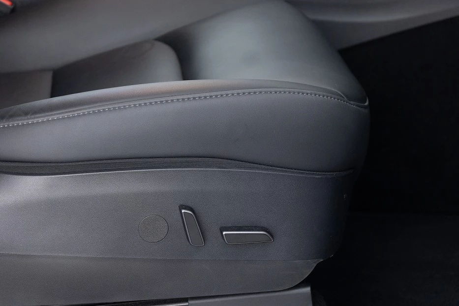 Tesla Model Y – foto 13