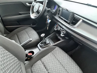 Kia Rio – thumbnail 40