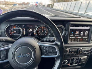 Jeep Wrangler – thumbnail 13