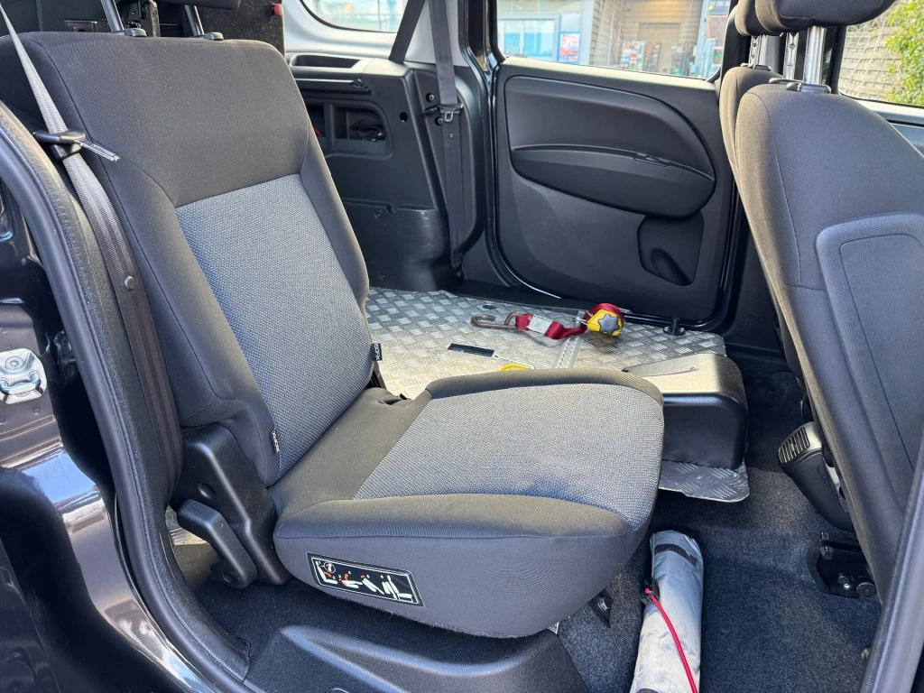 Opel Combo – foto 26