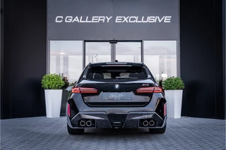 BMW M5 – thumbnail 6