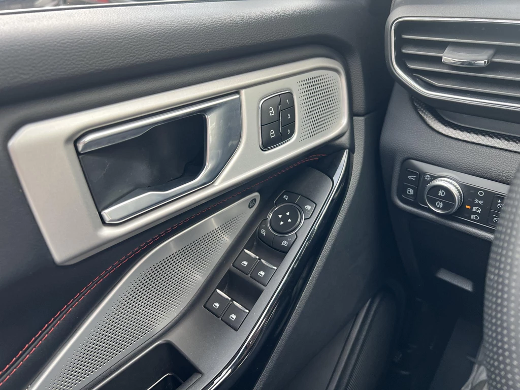 Ford Explorer – foto 24