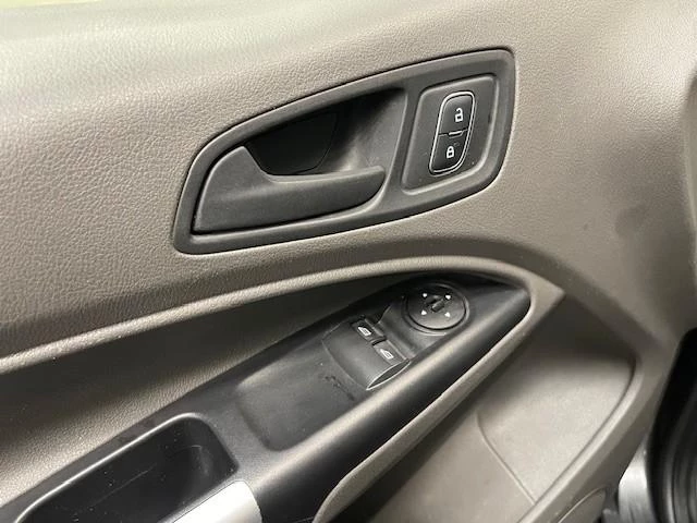 Ford Transit Connect – foto 17