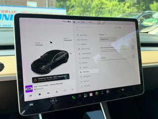 Tesla Model 3 – thumbnail 31