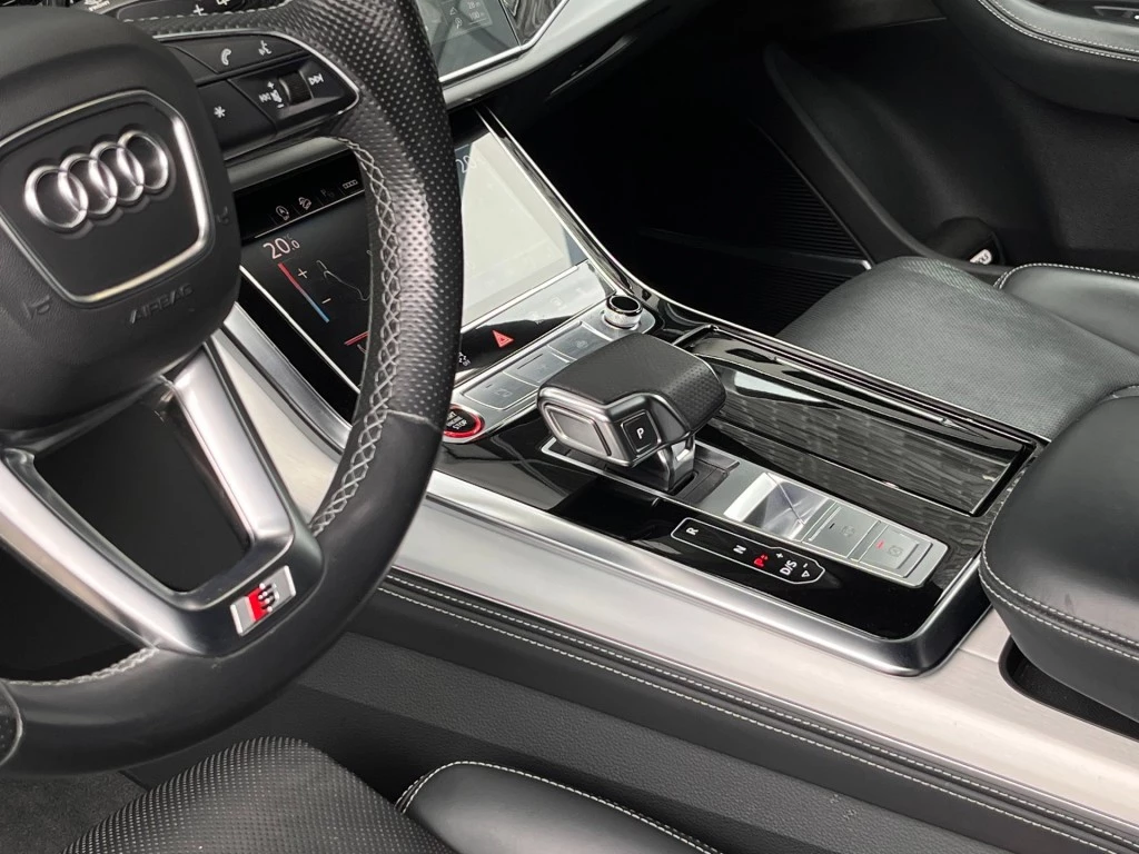 Audi SQ8 – foto 13