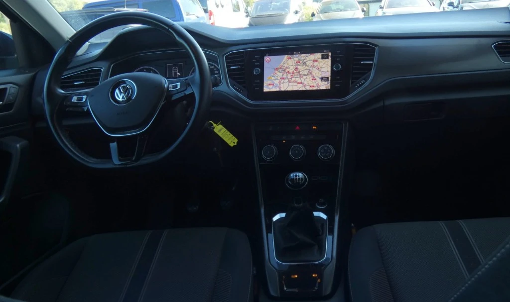 Volkswagen T-Roc – foto 9