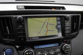 Toyota RAV4 – thumbnail 10