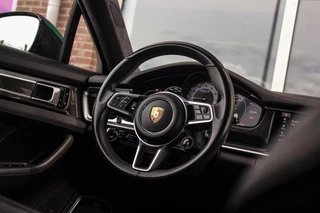 Porsche Panamera – thumbnail 24