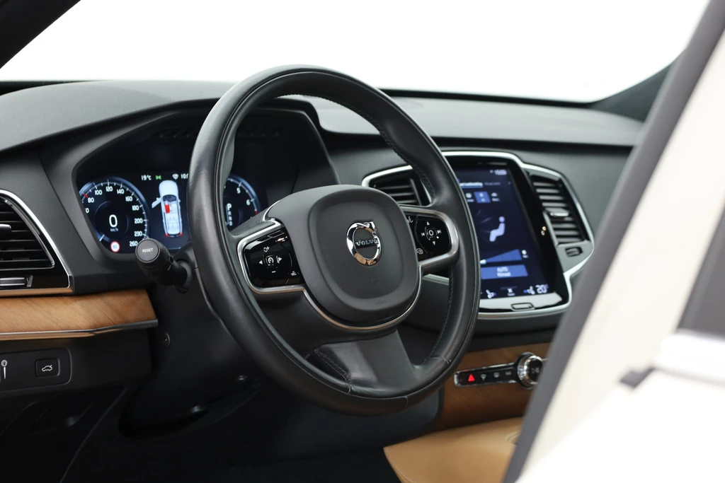 Volvo XC90 – foto 8