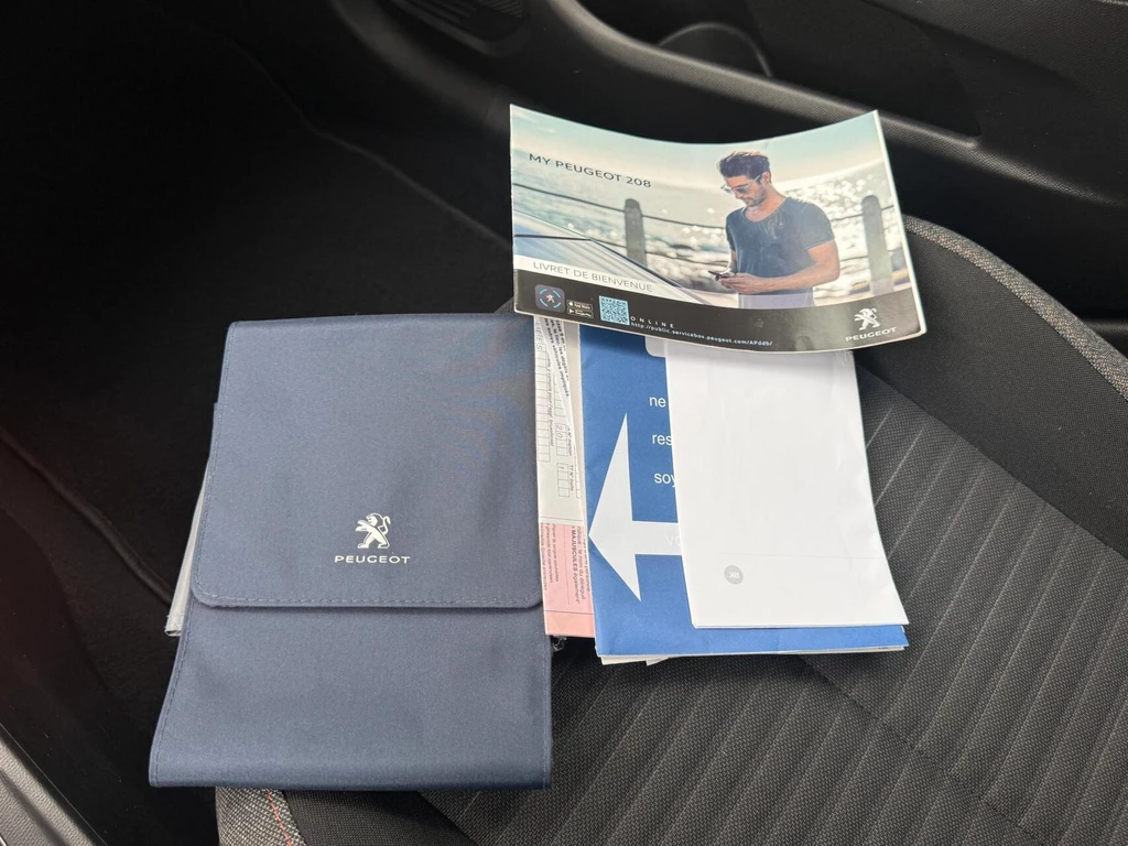Peugeot 208 – foto 8