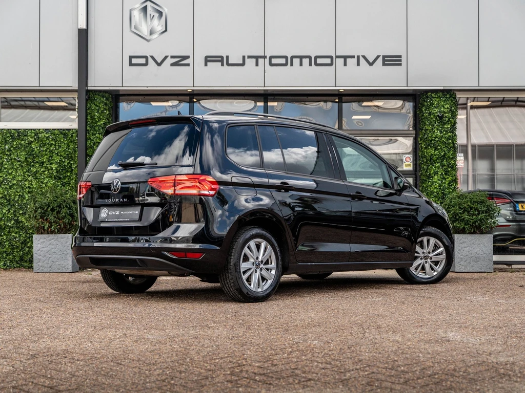 Volkswagen Touran – foto 4