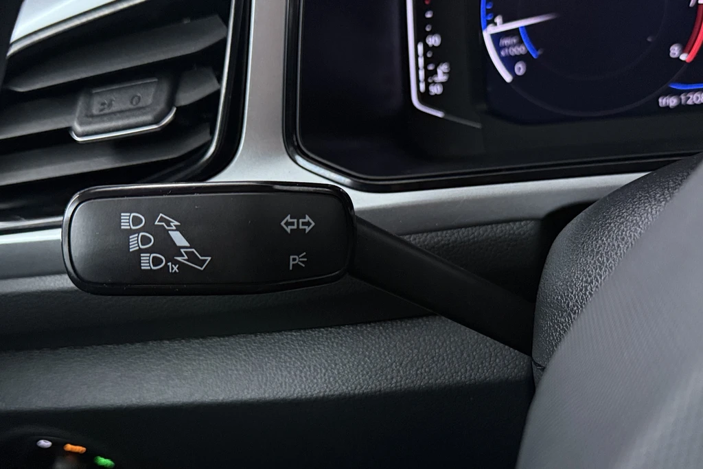 Volkswagen T-Roc – foto 18