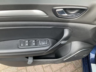 Renault Mégane Estate – thumbnail 12