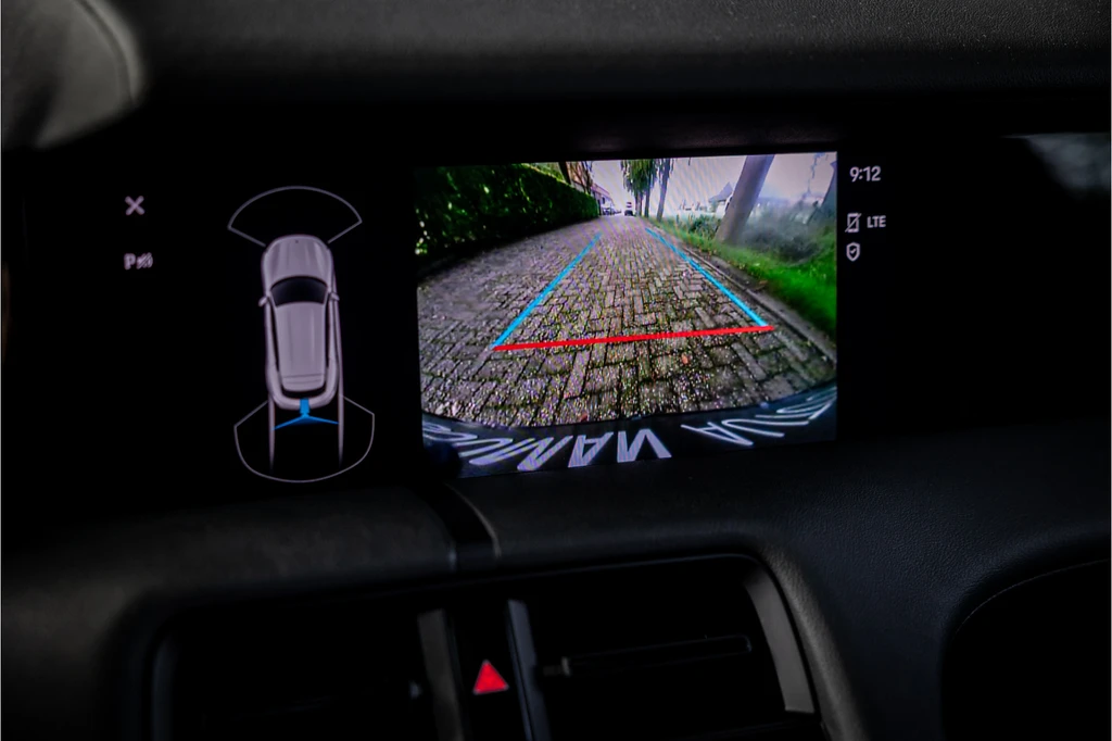 Porsche Taycan – foto 30