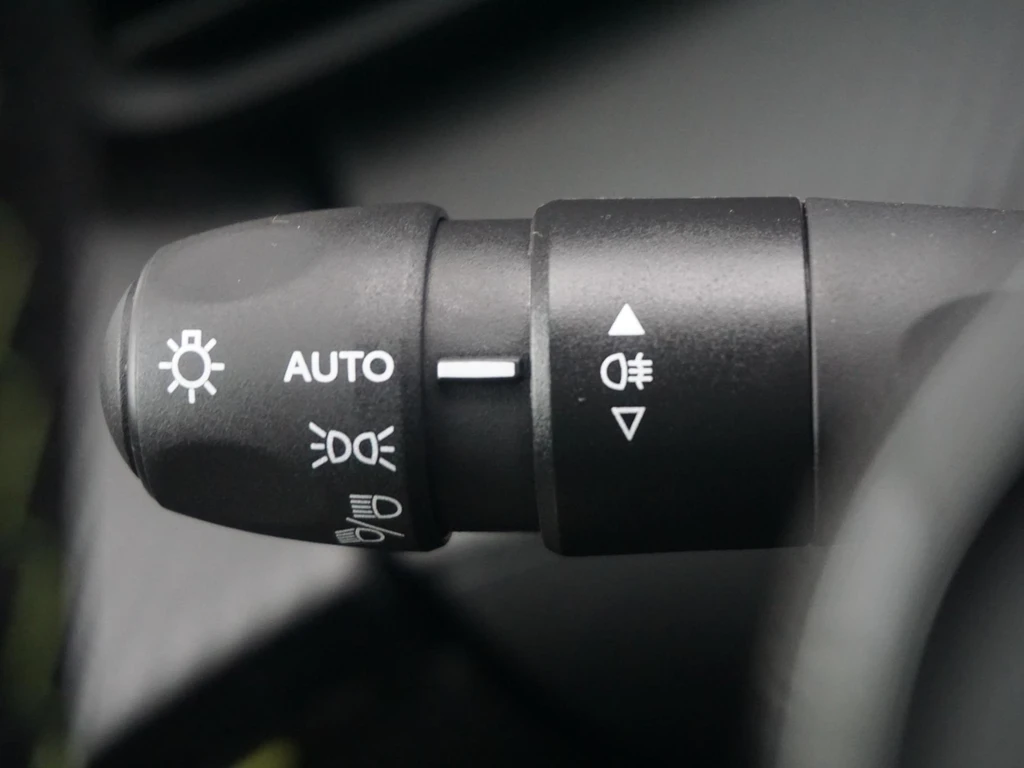 Peugeot 208 – foto 19