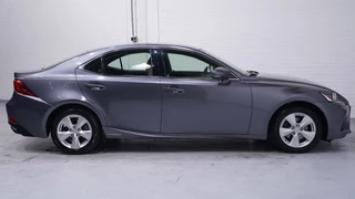 Lexus IS – thumbnail 7
