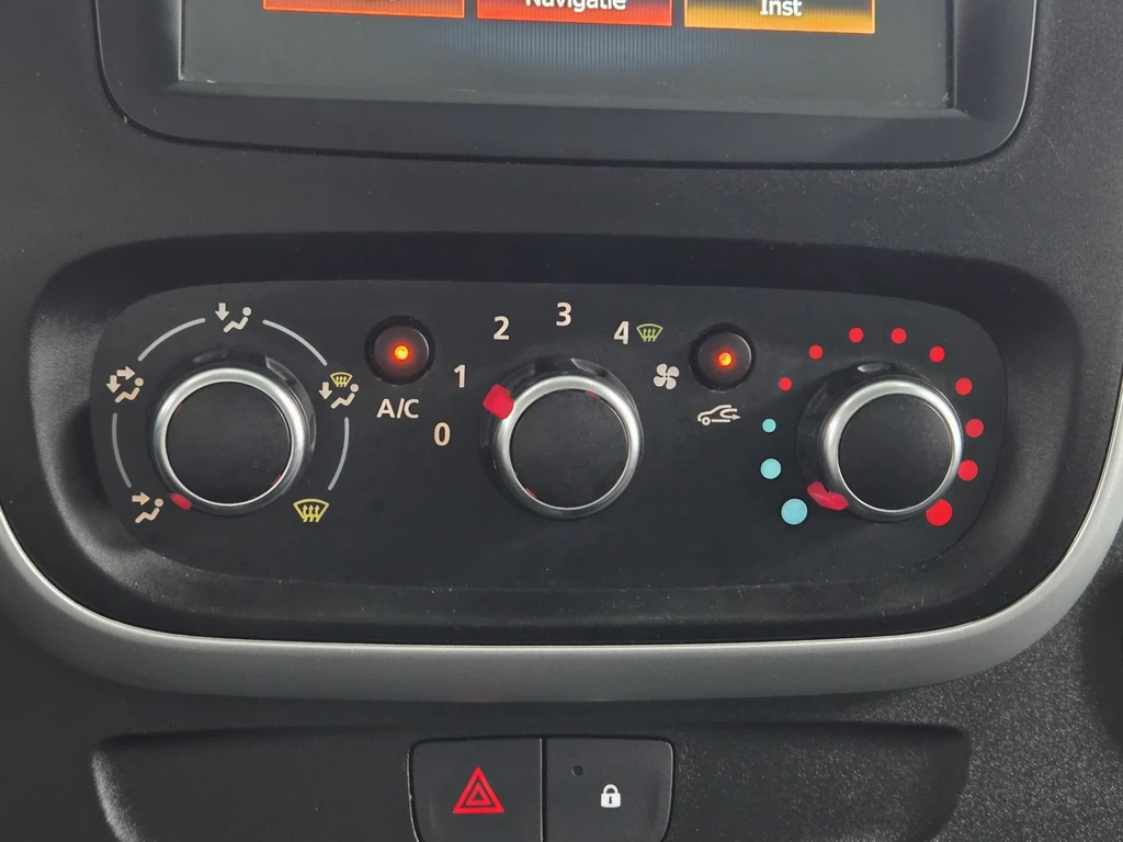 Renault Trafic – foto 28