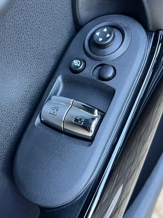 MINI Cooper – thumbnail 29