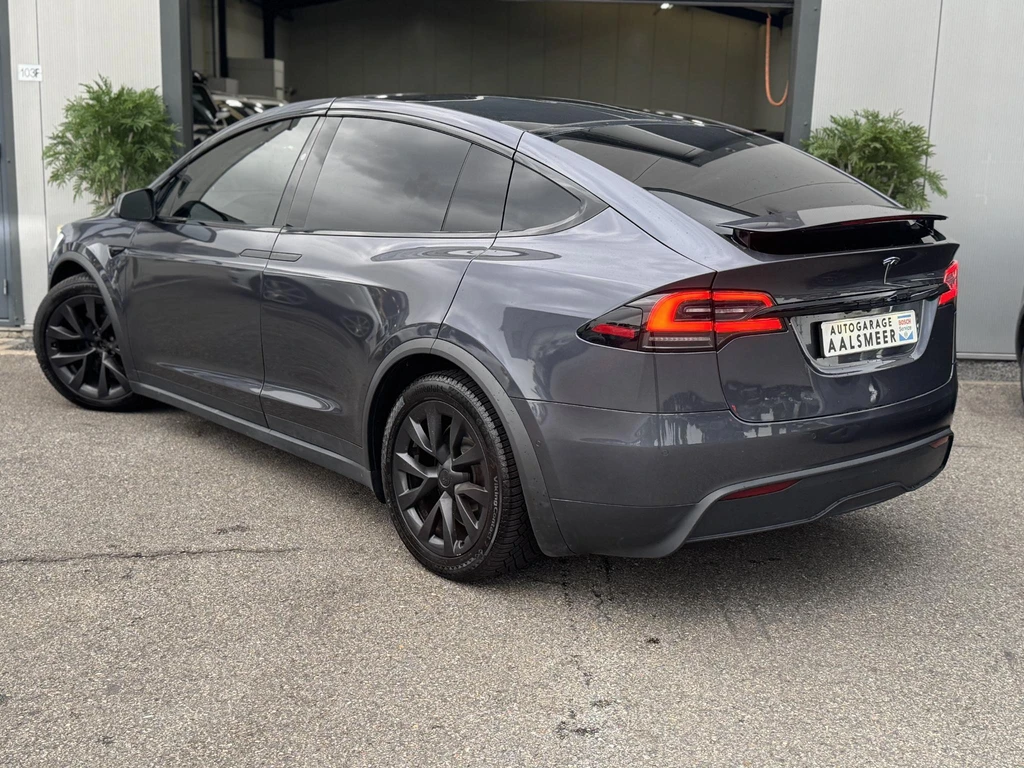 Tesla Model X – foto 4