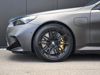 BMW M5 – thumbnail 27