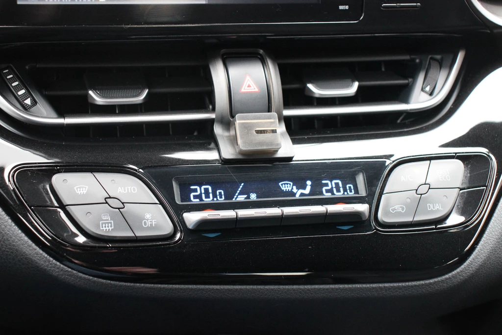 Toyota C-HR – foto 13
