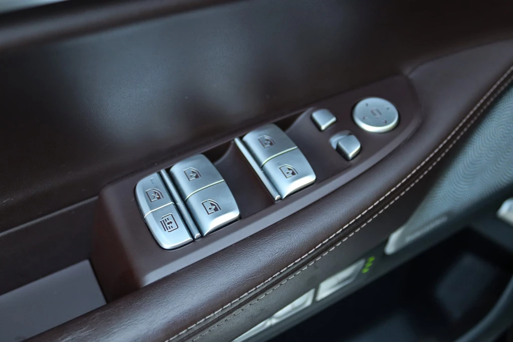 BMW 7 Serie – foto 27