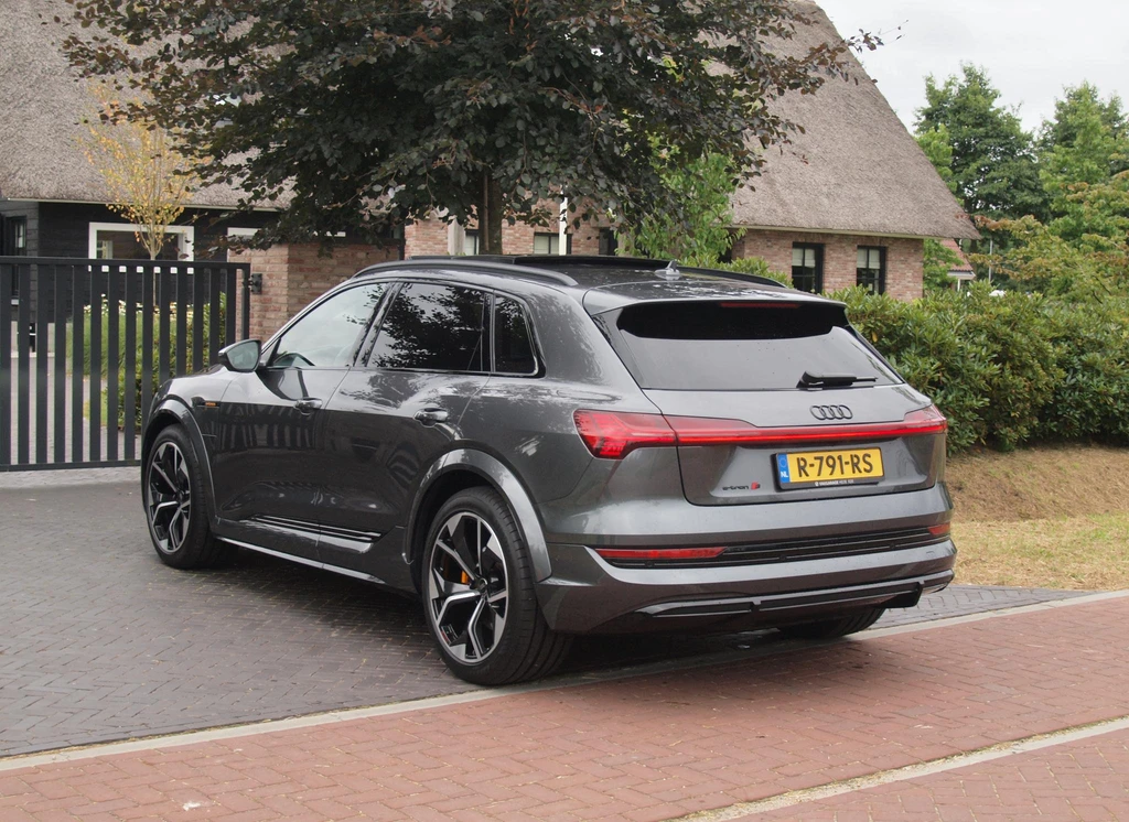 Audi e-tron – foto 4